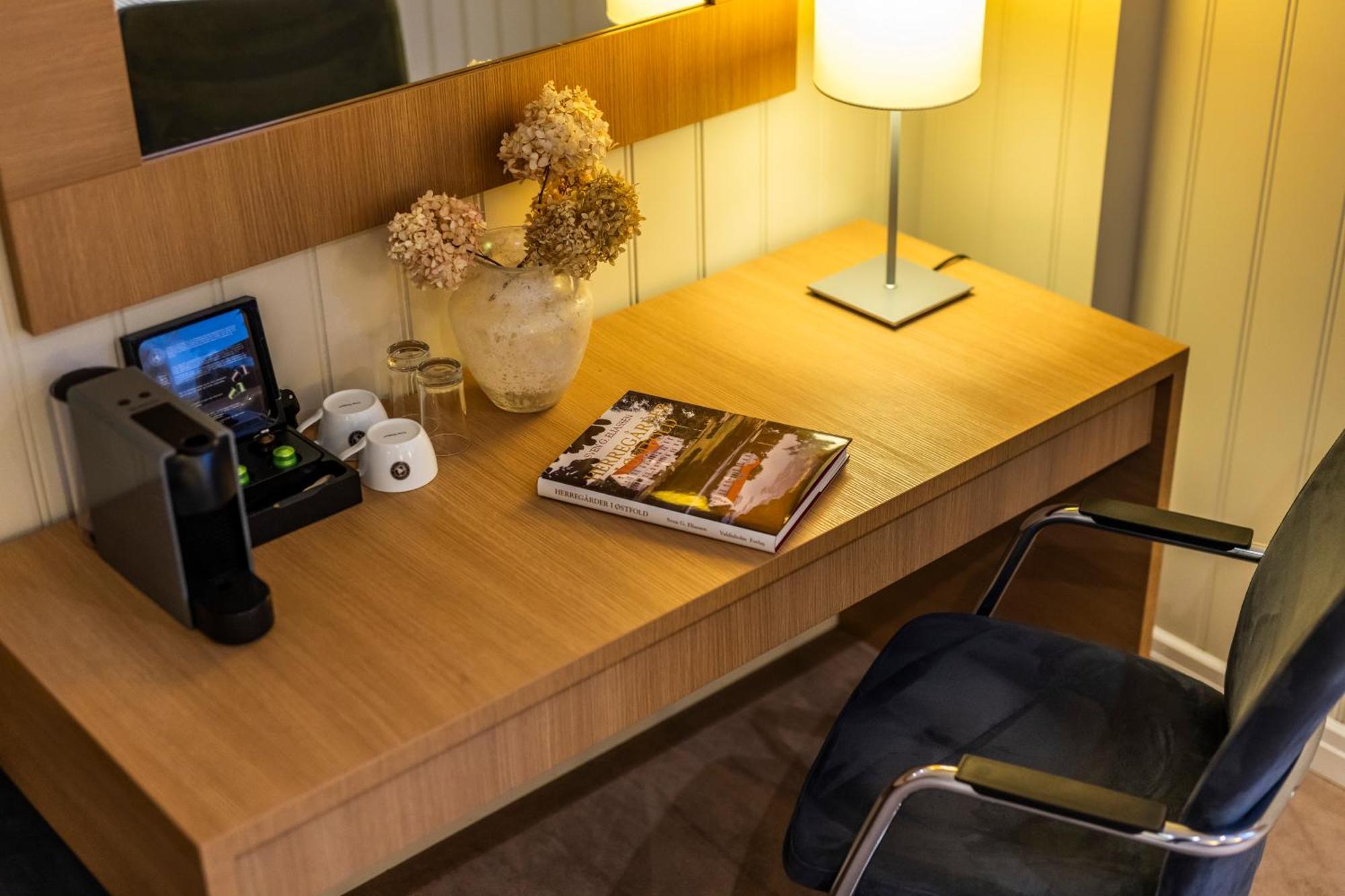 Borregard Hovedgard - By Classic Norway Hotels 萨普斯堡 外观 照片