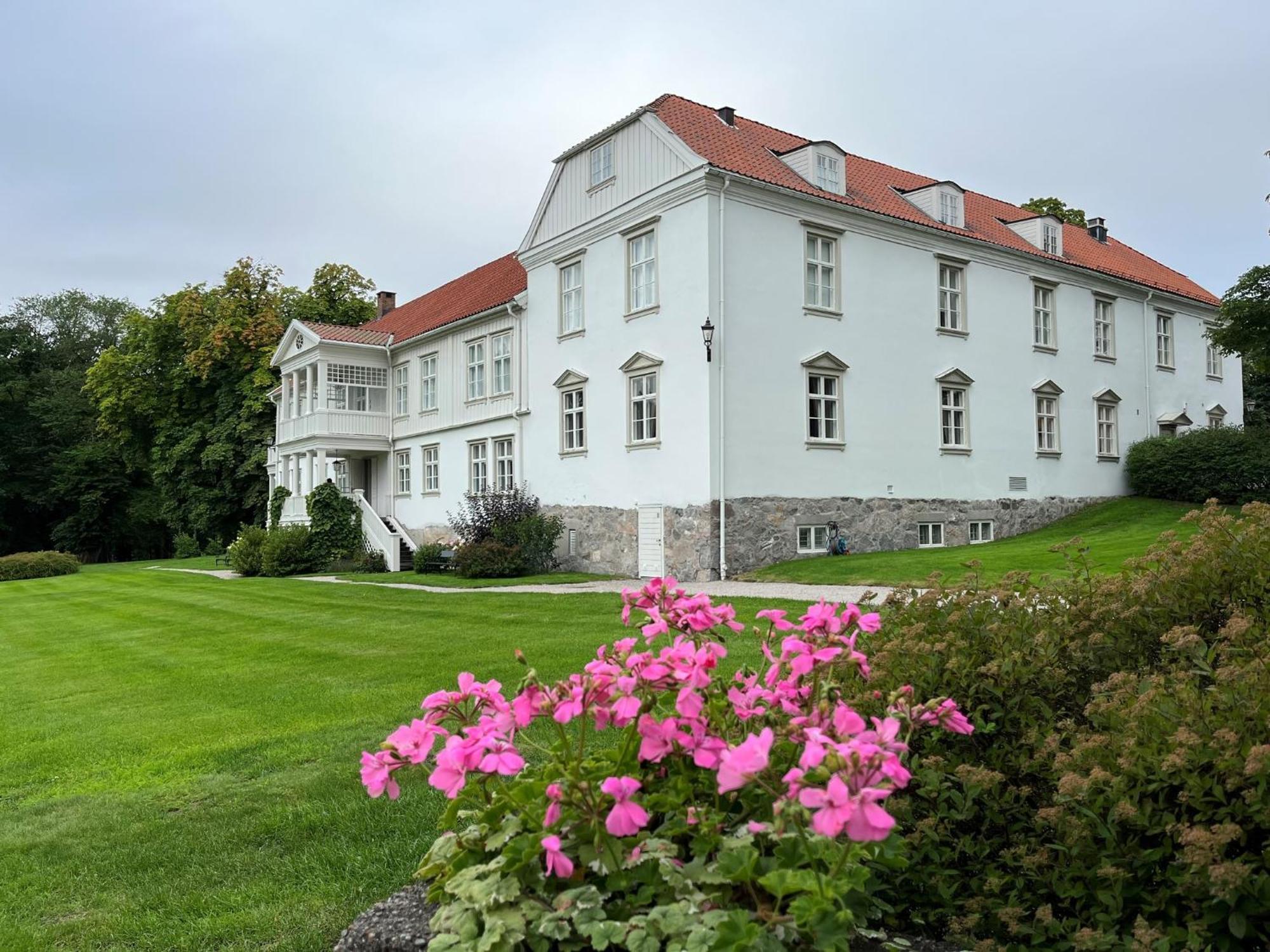 Borregard Hovedgard - By Classic Norway Hotels 萨普斯堡 外观 照片